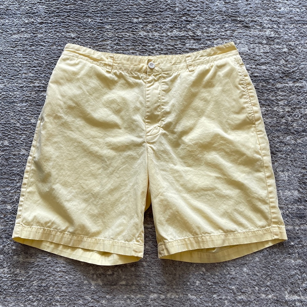 VINEYARD VINES CANARY YELLOW SHORTS MEN’S SIZE 35